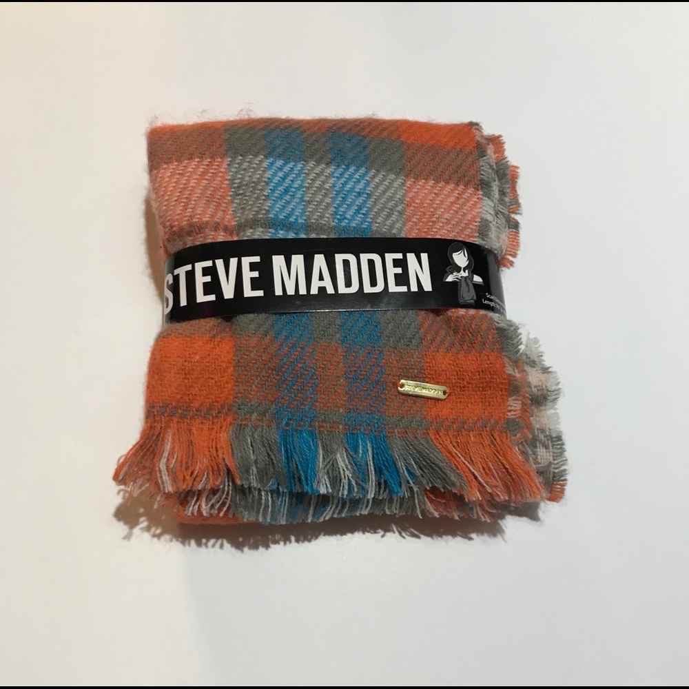 NWT Steve Madden Scarf
